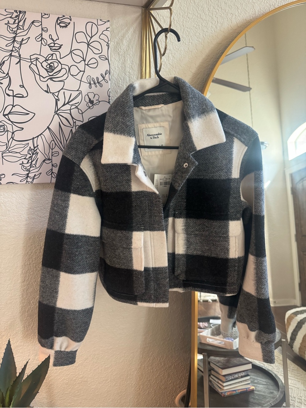 Abercrombie & Fitch Black, White and Gray Buffalo Plaid Cropped Jacket - NWT!